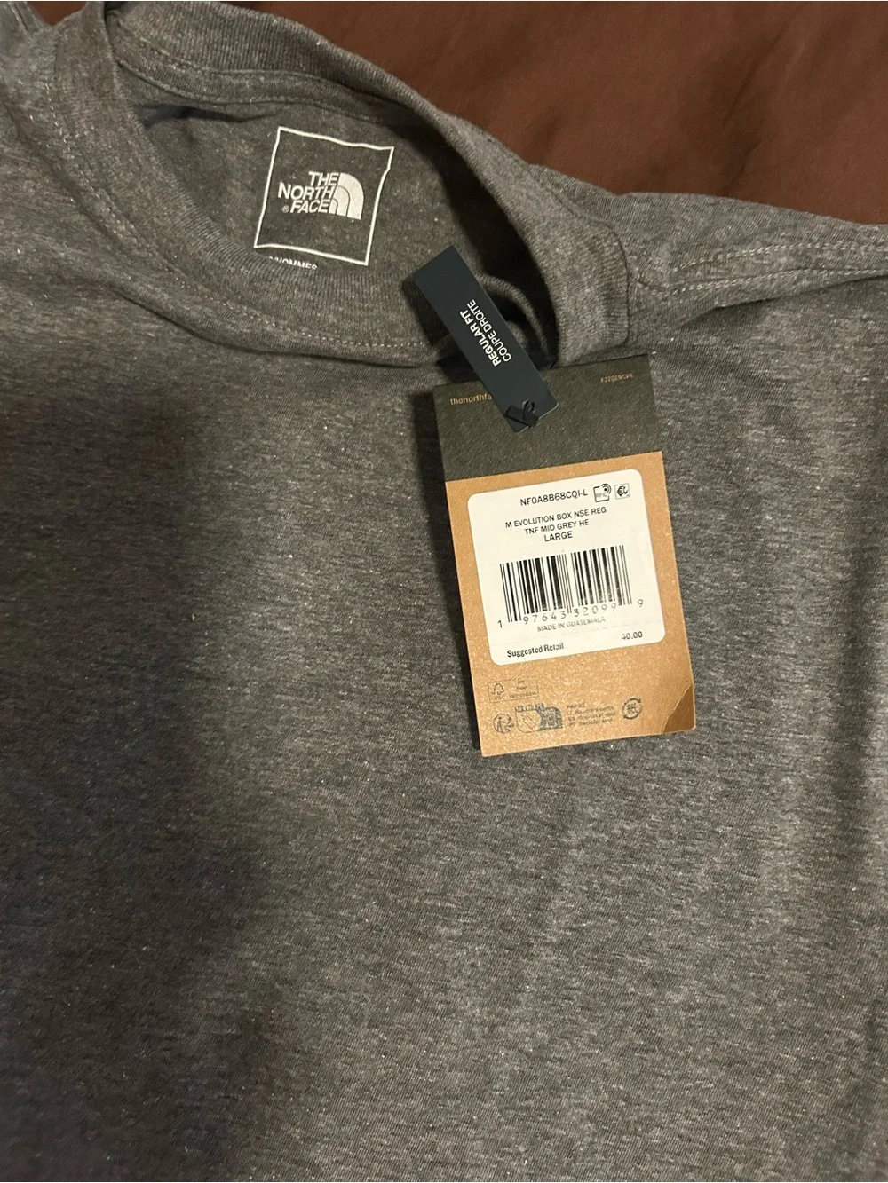NWT North Face Men’s Long Sleeve Gray Logo Tee